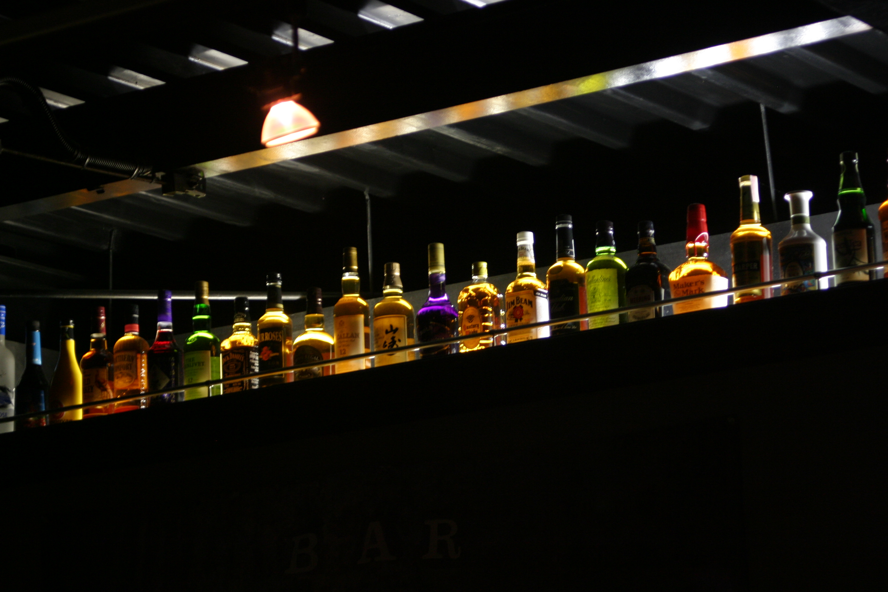 Bar ECCENTRIC様店舗改装物件