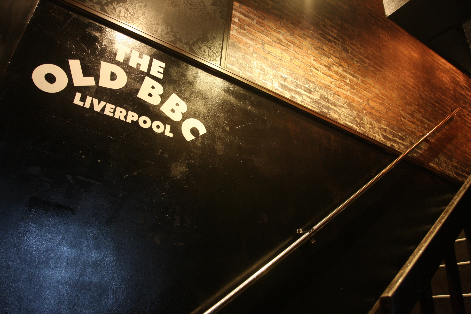 THE OLD BBC CLUB�l�X�܉�������